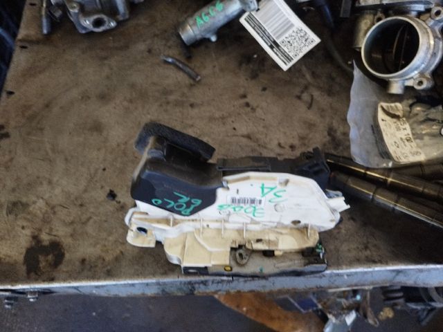 bontott VW POLO V Jobb első Ajtózár