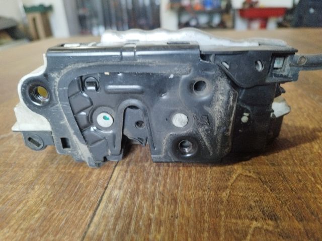 bontott VW POLO V Jobb első Ajtózár