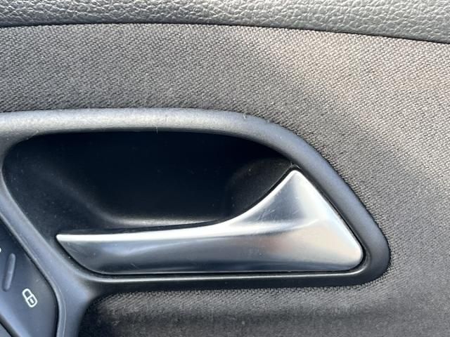 bontott VW POLO V Jobb első Belső Kilincs