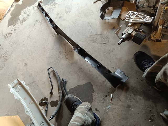 bontott VW POLO V Jobb első Belső Küszöb Burkolat