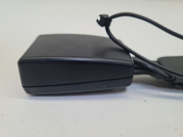 bontott VW POLO V Jobb első Biztonsági Öv Csat