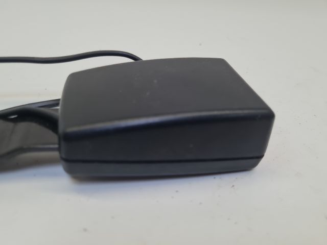 bontott VW POLO V Jobb első Biztonsági Öv Csat