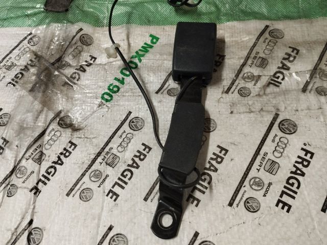 bontott VW POLO V Jobb első Biztonsági Öv Csat