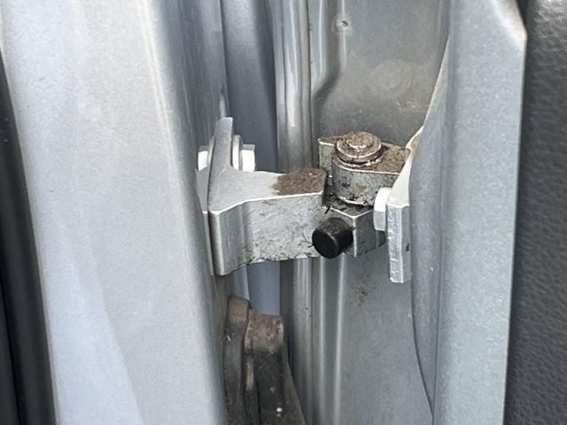 bontott VW POLO V Jobb első Felső Zsanér