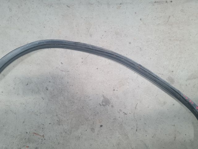 bontott VW POLO V Jobb első Gumikéder