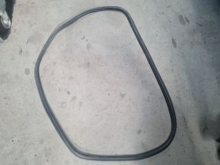 bontott VW POLO V Jobb első Gumikéder