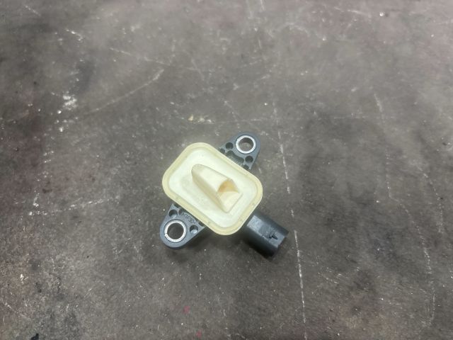 bontott VW POLO V Jobb első Oldal Ütközés Érzékelő