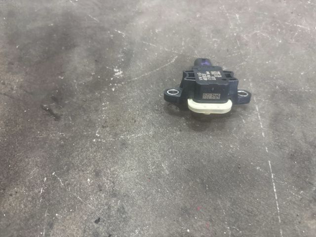 bontott VW POLO V Jobb első Oldal Ütközés Érzékelő