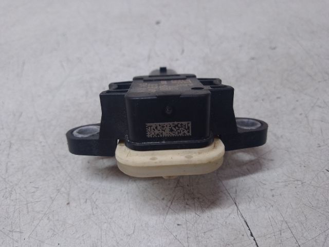 bontott VW POLO V Jobb első Oldal Ütközés Érzékelő