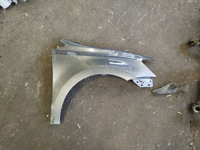 bontott VW POLO V Jobb első Sárvédő