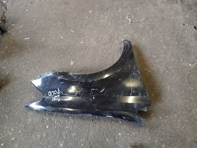 bontott VW POLO V Jobb első Sárvédő