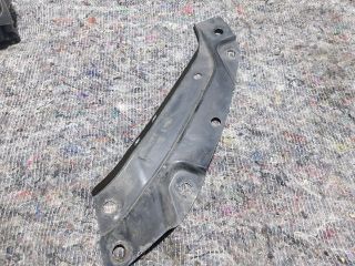 bontott VW POLO V Jobb Fényszóró Tartó