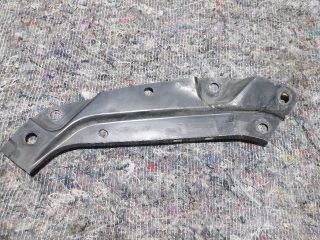 bontott VW POLO V Jobb Fényszóró Tartó