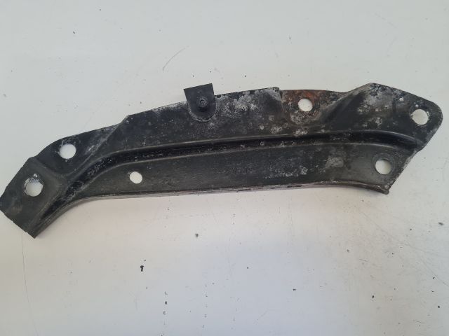 bontott VW POLO V Jobb Fényszóró Tartó