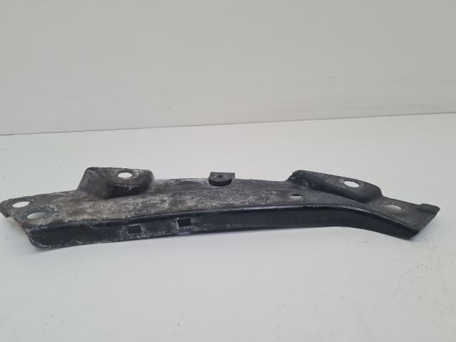 bontott VW POLO V Jobb Fényszóró Tartó