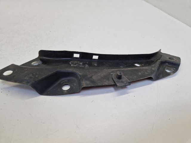 bontott VW POLO V Jobb Fényszóró Tartó