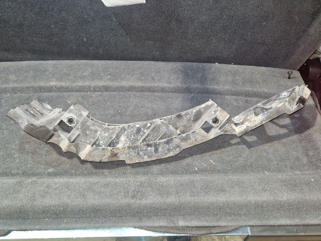 bontott VW POLO V Jobb Fényszóró Tartó