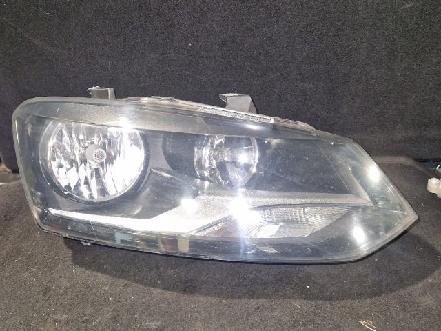 bontott VW POLO V Jobb Fényszóró