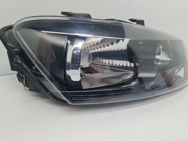 bontott VW POLO V Jobb Fényszóró