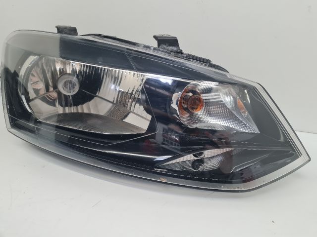 bontott VW POLO V Jobb Fényszóró