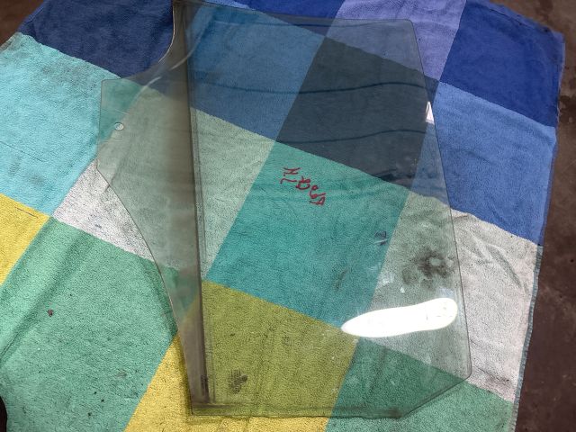 bontott VW POLO V Jobb hátsó Ablak