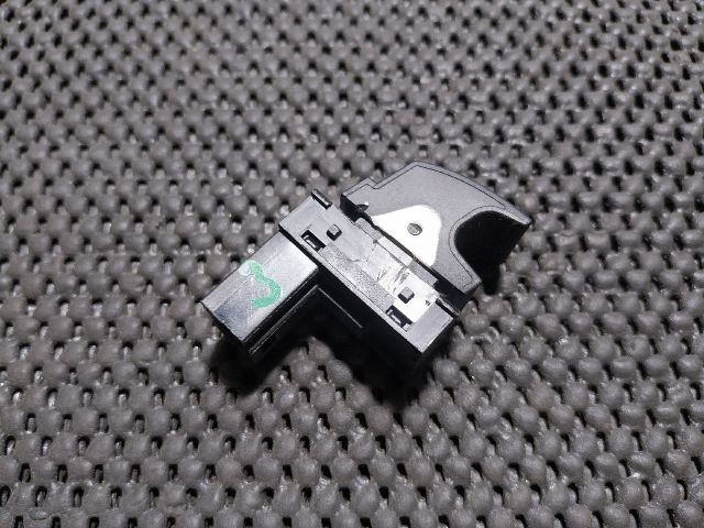 bontott VW POLO V Jobb hátsó Ablakemelő Kapcsoló