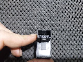 bontott VW POLO V Jobb hátsó Ablakemelő Kapcsoló