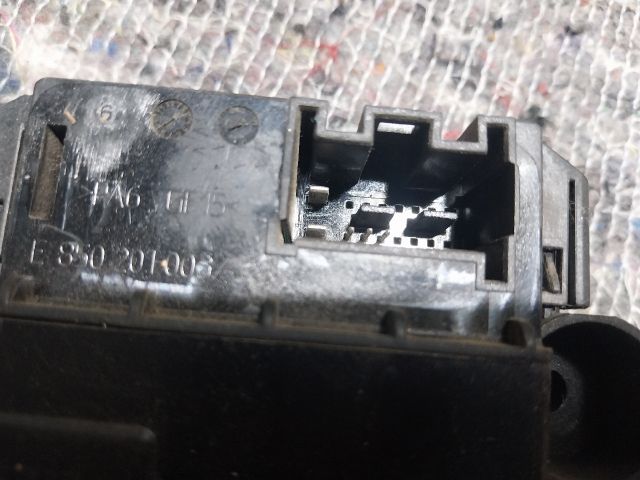 bontott VW POLO V Jobb hátsó Ablakemelő Motor