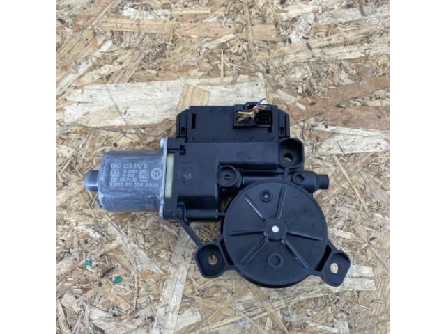 bontott VW POLO V Jobb hátsó Ablakemelő Motor