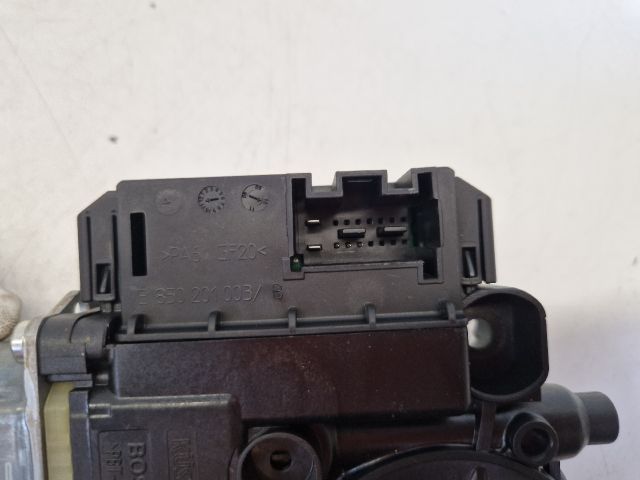 bontott VW POLO V Jobb hátsó Ablakemelő Motor