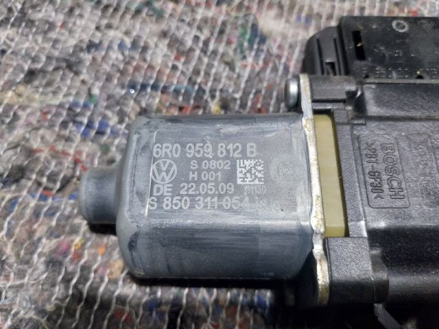 bontott VW POLO V Jobb hátsó Ablakemelő Motor