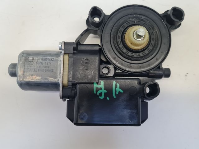 bontott VW POLO V Jobb hátsó Ablakemelő Motor