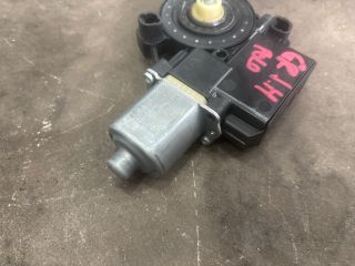 bontott VW POLO V Jobb hátsó Ablakemelő Motor