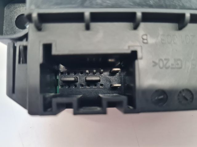 bontott VW POLO V Jobb hátsó Ablakemelő Motor