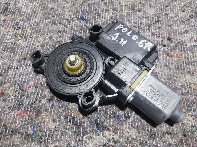 bontott VW POLO V Jobb hátsó Ablakemelő Motor