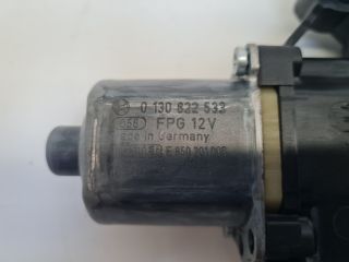 bontott VW POLO V Jobb hátsó Ablakemelő Motor