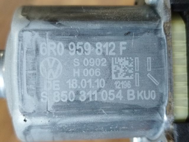 bontott VW POLO V Jobb hátsó Ablakemelő Motor