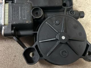 bontott VW POLO V Jobb hátsó Ablakemelő Motor