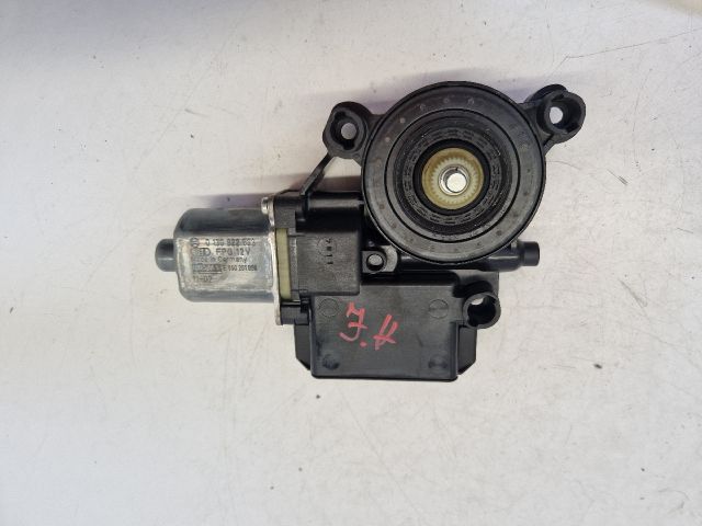 bontott VW POLO V Jobb hátsó Ablakemelő Motor