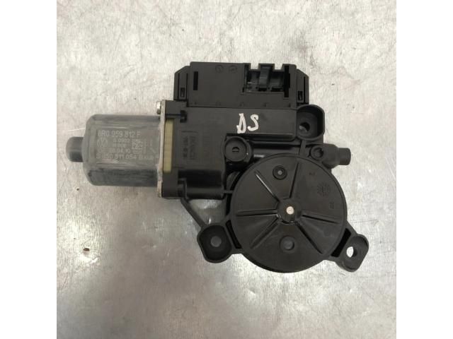 bontott VW POLO V Jobb hátsó Ablakemelő Motor