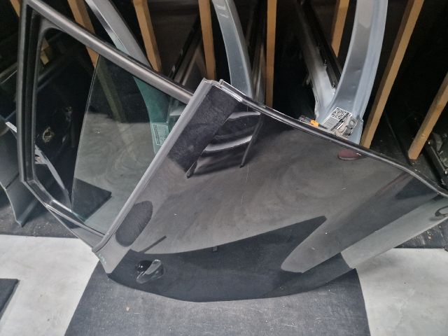 bontott VW POLO V Jobb hátsó Ajtó (Üres lemez)