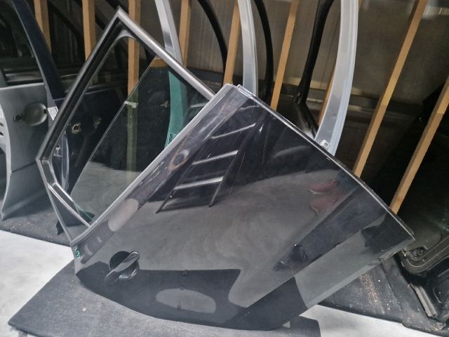 bontott VW POLO V Jobb hátsó Ajtó (Üres lemez)