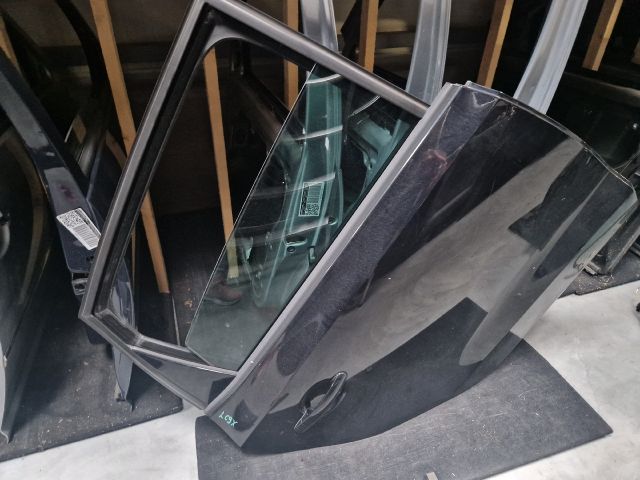 bontott VW POLO V Jobb hátsó Ajtó (Üres lemez)