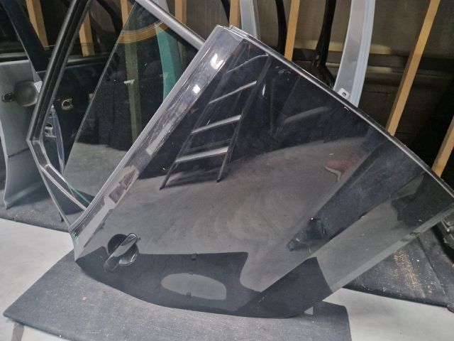 bontott VW POLO V Jobb hátsó Ajtó (Üres lemez)