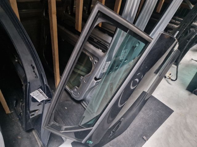 bontott VW POLO V Jobb hátsó Ajtó (Üres lemez)