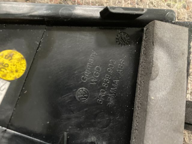 bontott VW POLO V Jobb hátsó Ajtókeret Burkolat