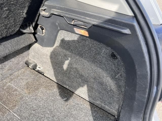 bontott VW POLO V Jobb hátsó Csomagtér Burkolat (Műanyag)