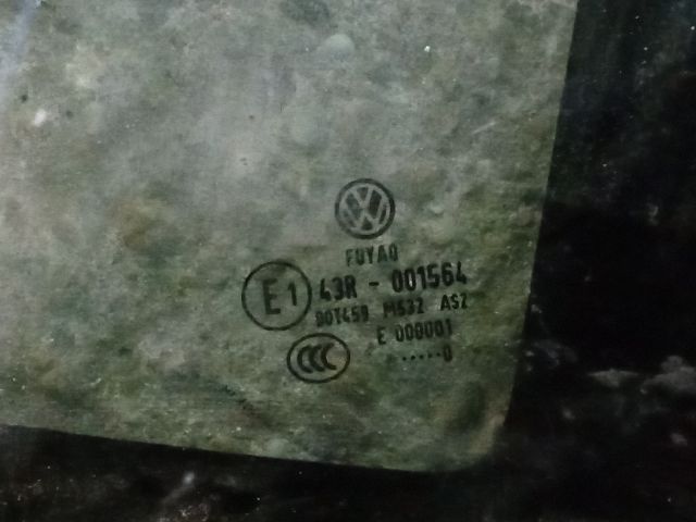 bontott VW POLO V Jobb hátsó Fixüveg (Ajtóban)