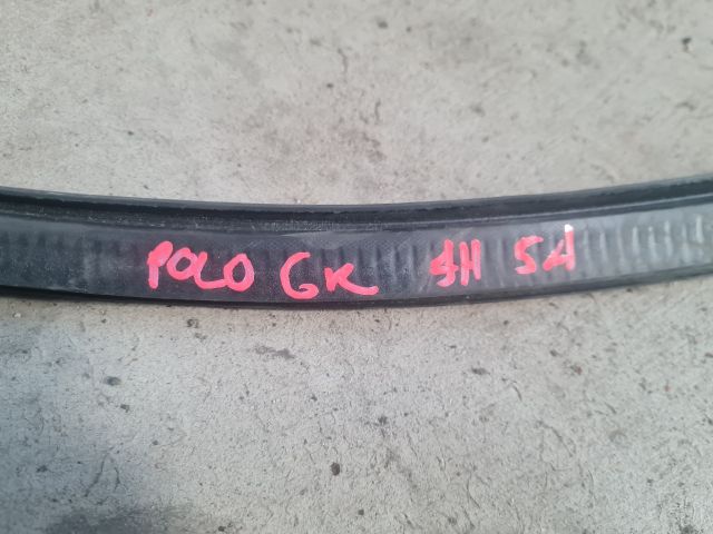 bontott VW POLO V Jobb hátsó Gumikéder