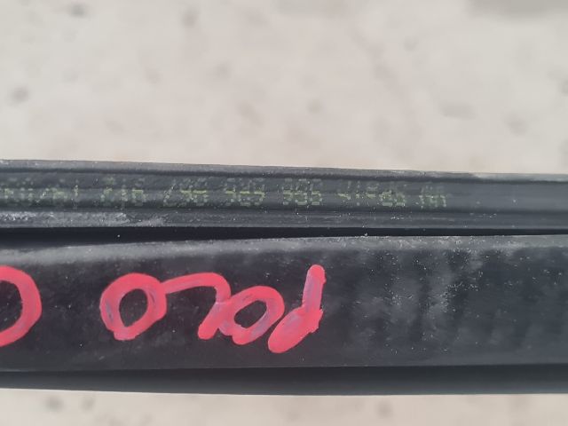 bontott VW POLO V Jobb hátsó Gumikéder